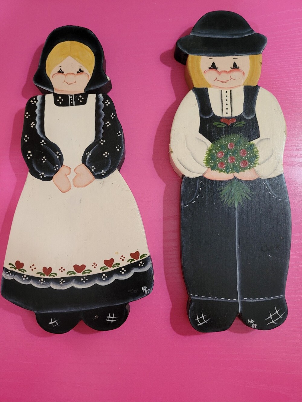 Vintage 1987 Hand-Painted Folk Art Wooden Couple (1670)
